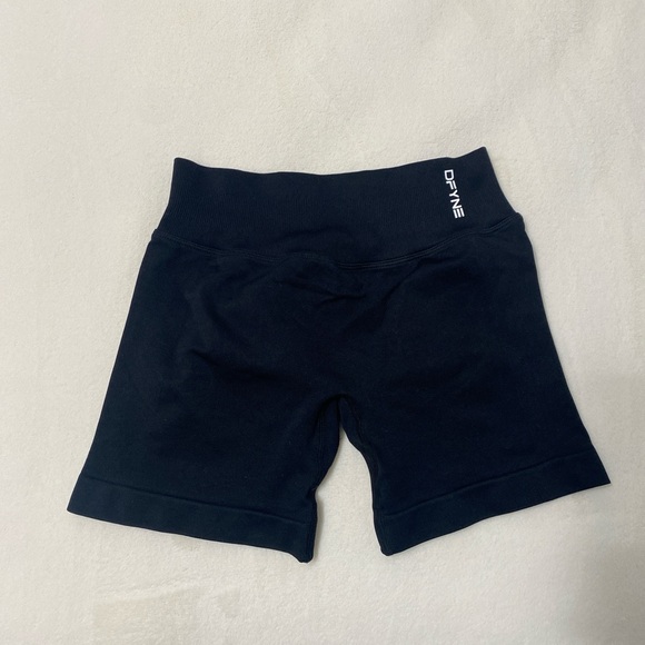Dfyne Pants - Dfyne Impact Black Shorts Size Small